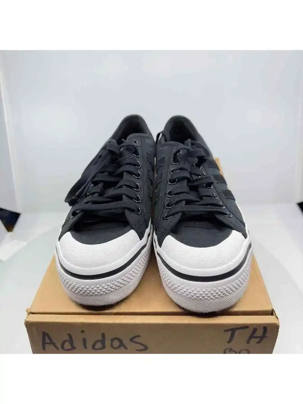 Adidas Womens NIZZA Sneakers Casual Shoes Lace-Up Low Top Black/White Size c